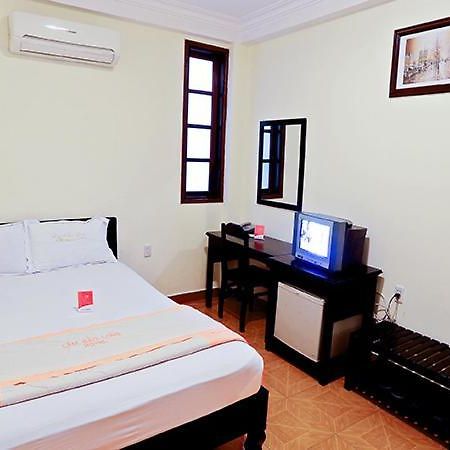 Lam Bao Long Hotel Hue Exterior photo